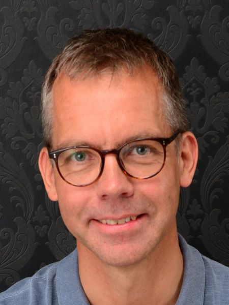 tl_files/buddhahaus/Personen/Bild Gerhard Bruns.jpg tl_files/buddhahaus/Personen/Bild Gerhard Bruns.jpg
